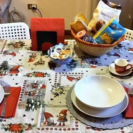 Casa Gialla Quartiere Tranquillo A Vicino Al Centro E Servizi Apartment Padova