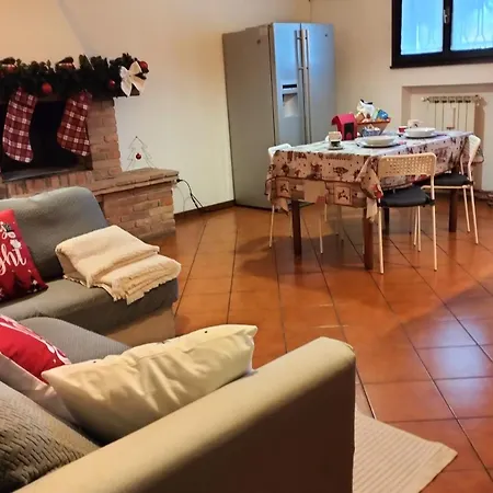 公寓 Casa Gialla Quartiere Tranquillo A Vicino Al Centro E Servizi