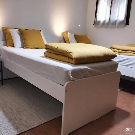 Casa Gialla Quartiere Tranquillo A Vicino Al Centro E Servizi Padua