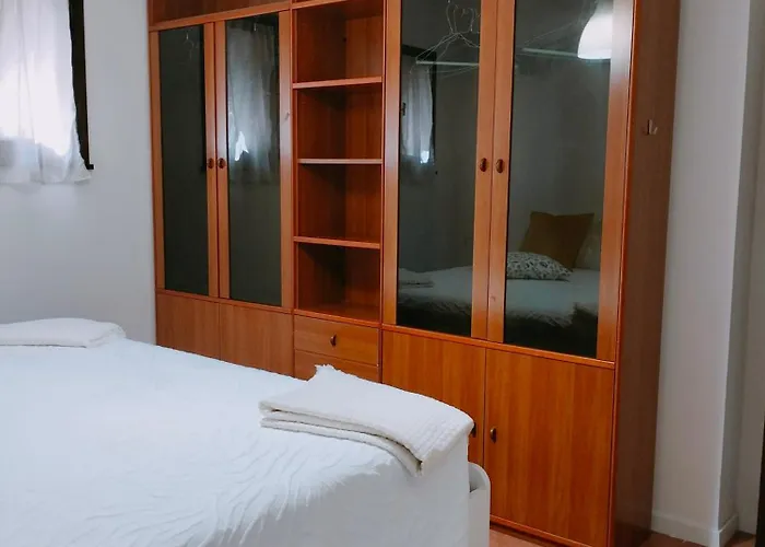 Casa Gialla Quartiere Tranquillo A Vicino Al Centro E Servizi *