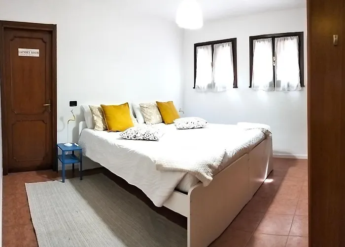 Casa Gialla Quartiere Tranquillo A Vicino Al Centro E Servizi Apartamento Pádua